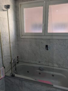reparación mampara bañera Madrid