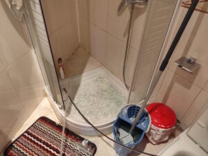 reparaciones hojas mamparas semicircular Madrid